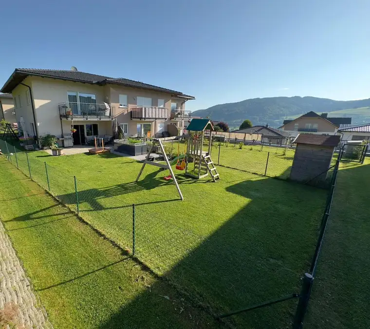 Moderne Gartenwohnung im Mondseeland