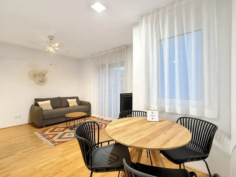 Vermietete 2-Zimmer Wohnung im 6. Liftgeschoss mit zwei Balkonen | 1100 Wien