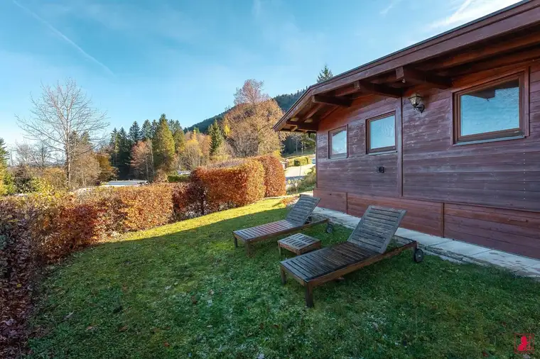 FREIZEITWOHNSITZ! Gemütliche Hütte auf Campingplatz – mit Blick auf den Walchsee