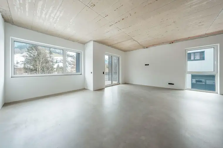 • ERSTBEZUG* Moderne Bürofläche mit Balkon in Hopfgarten