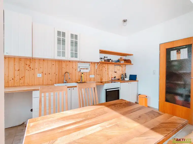 Gepflegte Wohnung am Beginn von Vöcklabruck. - Vielseitiger Grundriss und Balkon mit Süd-Ausrichtung.