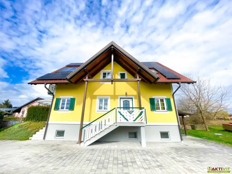 Modernes Einfamilienhaus in grüner Lage mit PV-Anlage, Whirlpool &amp; Ausbaupotenzial.