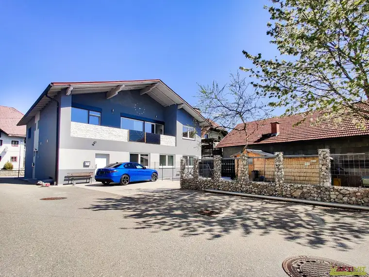 Modernisiertes Mehrfamilienhaus mit 3 Einheiten, Pool, Keller und hochwertiger Technik. - Im Zentrum von Frankenburg.