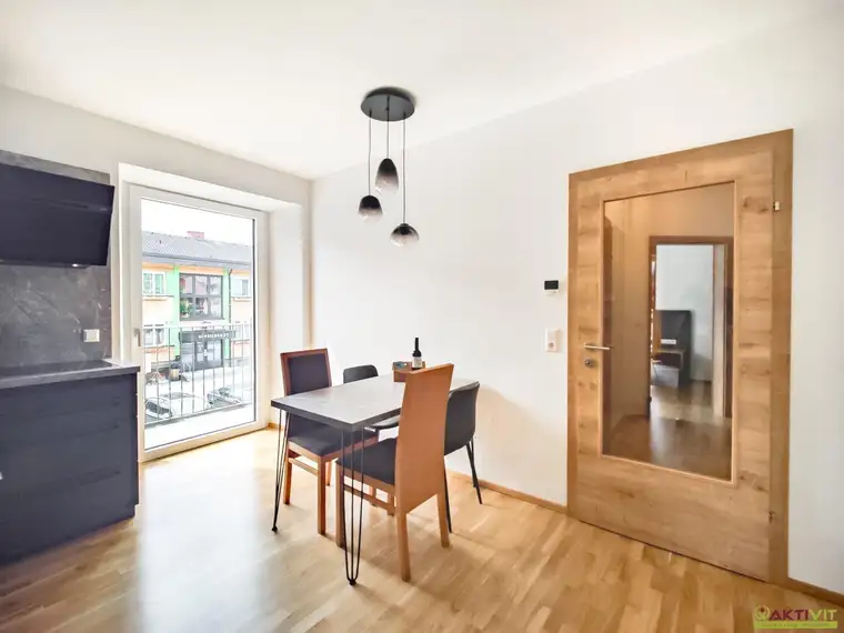Vermietung, Haupt- &amp; Zweitwohnsitz möglich. - Voll möblierte 2-Zimmer-WE mit Balkon und Stellplatz in Stadl an der Mur.
