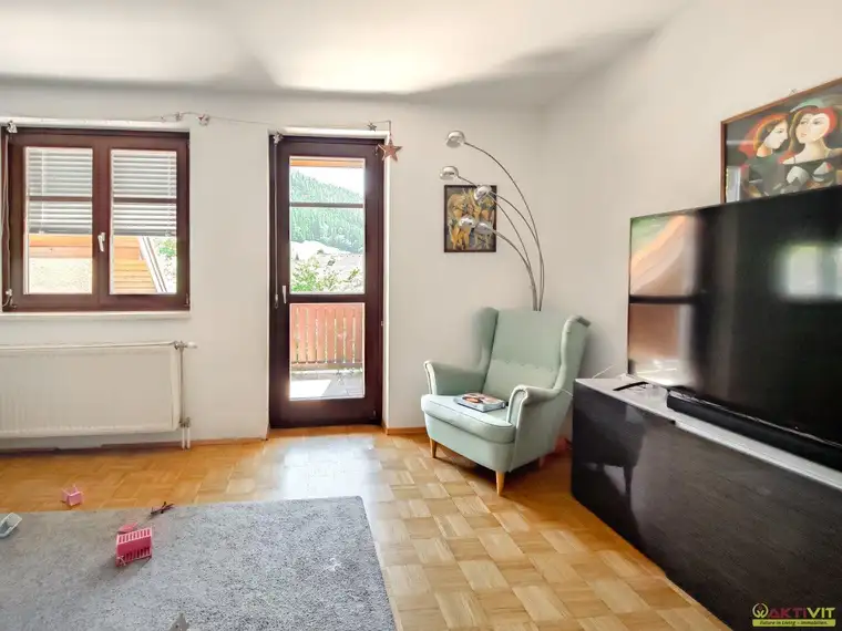 Naturnahe Ruheoase mit 4 Zimmern und Balkon – Eigentumswohnung in Altenberg.