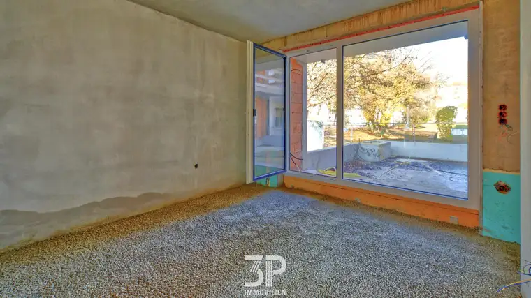 Weigunyflats: Gartenwohnung mit drei Schlafzimmern