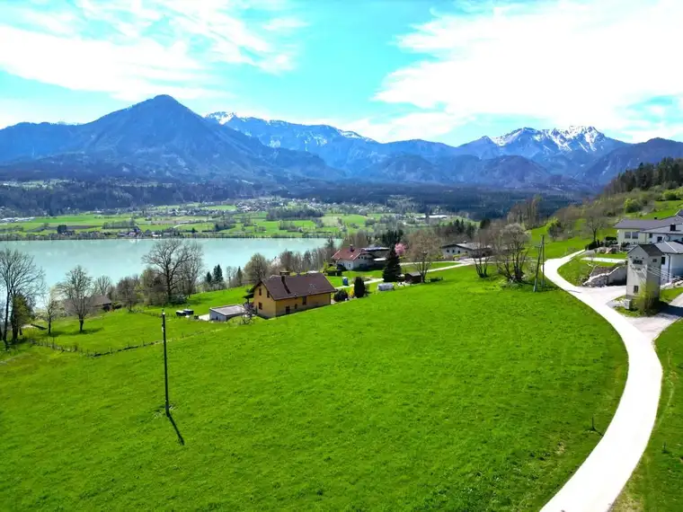 Traumhaftes Grundstück mit Drau und Karawankenblick in der Gemeinde Ludmannsdorf