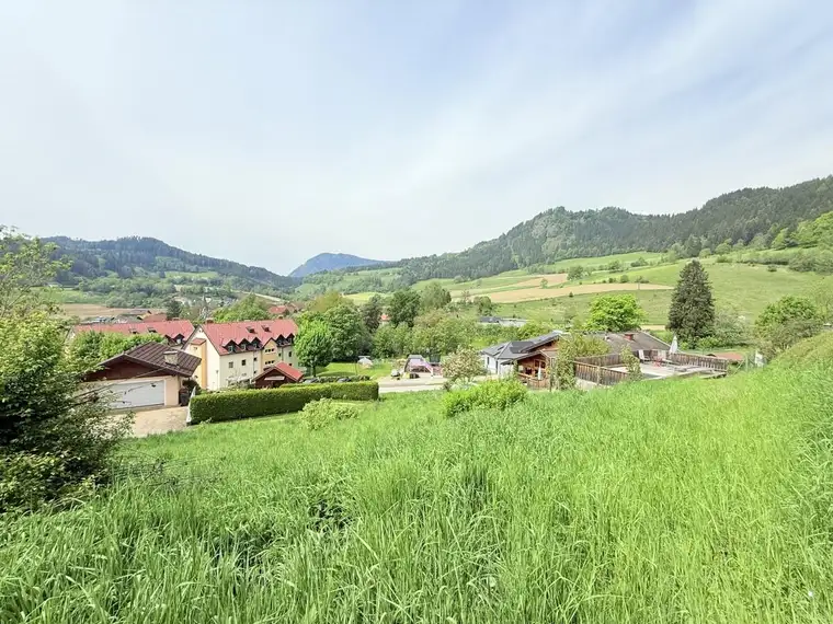 Sonniges Grundstück mit Weitblick in der Gemeinde Liebenfels