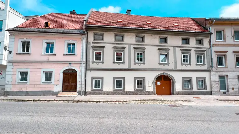 ZINSHAUSPAKET MIT POTENZIAL IN TOP LAGE (9002)