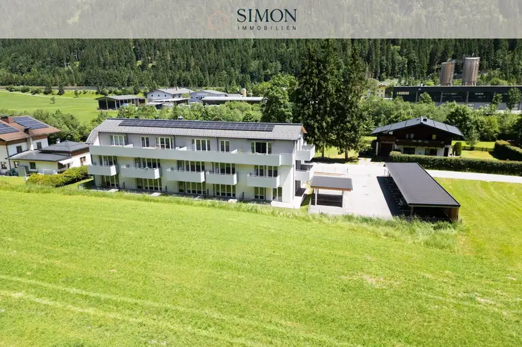 Laura Tockner, Simon Immobilien GmbH
