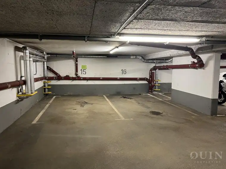 Tiefgaragenstellplatz Nähe SCN zu verkaufen!