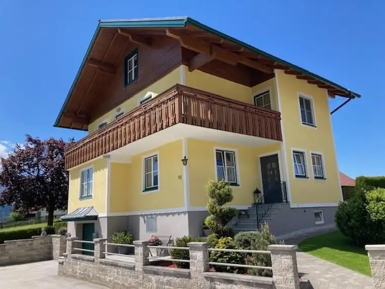 Geräumiges Wohnhaus in sonniger, ruhiger Lage