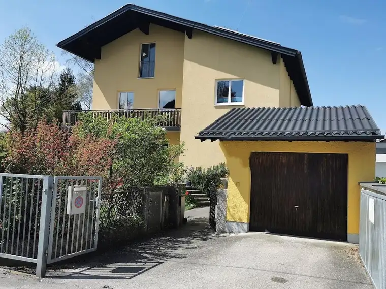 Sehr schönes geräumiges Einfamilienhaus in Salzburg-Liefering