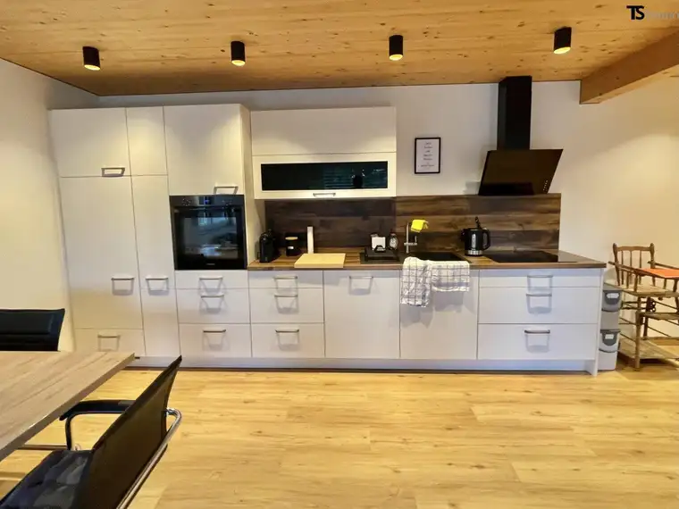 Bregenz: Langen Top 11: Modern &amp; gemütlich! 50 m² - 2-Zimmer-Wohnung mit Schwedenofen, hochwertiger Küche