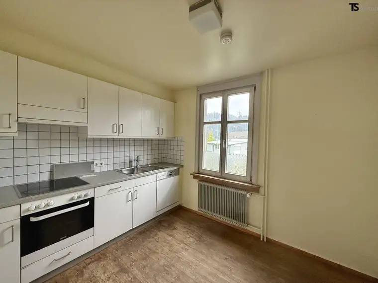 Göfis: Charmantes Einfamilienhaus mit ca, 220m2 Wohnfläche, 6 Schlafzimmer und Garten im Zentrum von Göfis