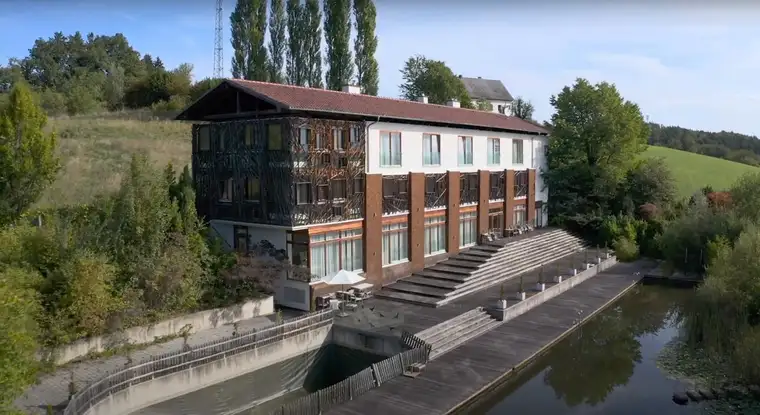 HOTEL IWEIN in Eibiswald (Süd-Weststeiermark) - Umbau zu Wohnungen oder für altenbetreutes Wohnen möglich!