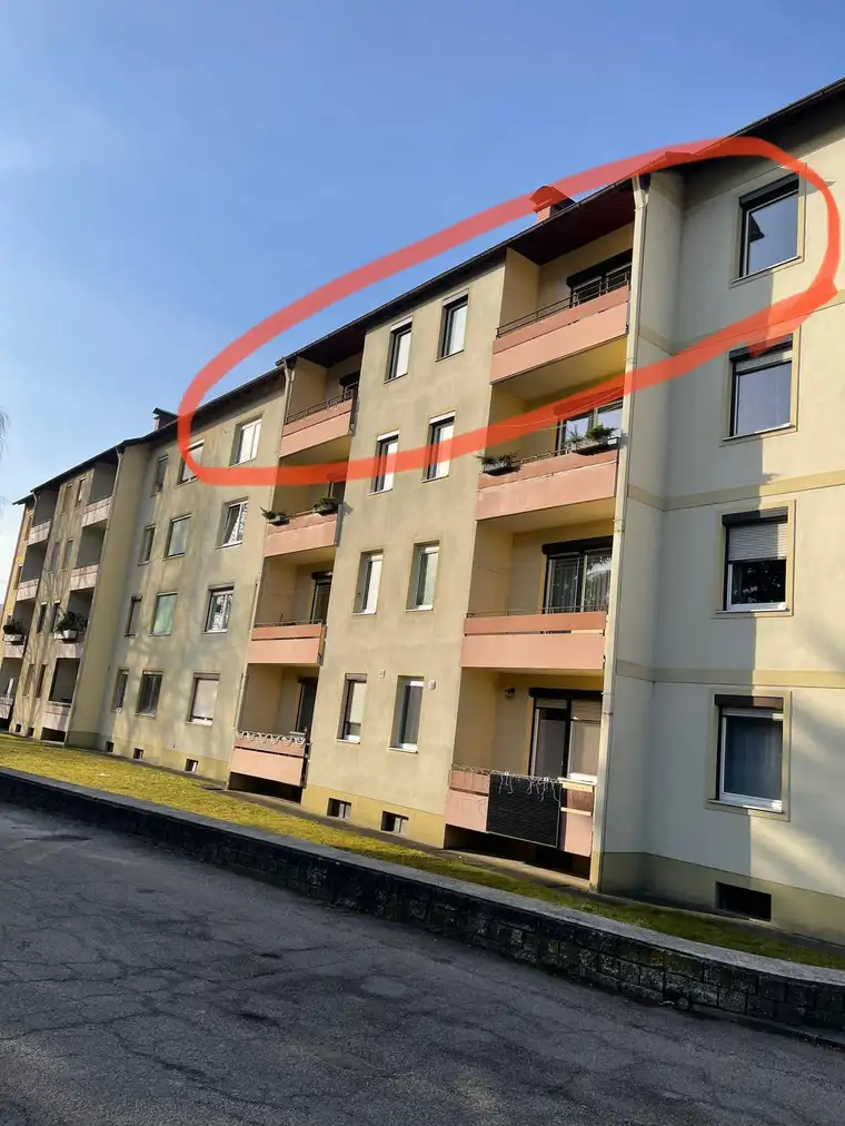 Sonnige 3-Zimmer Wohnung mit Balkon 