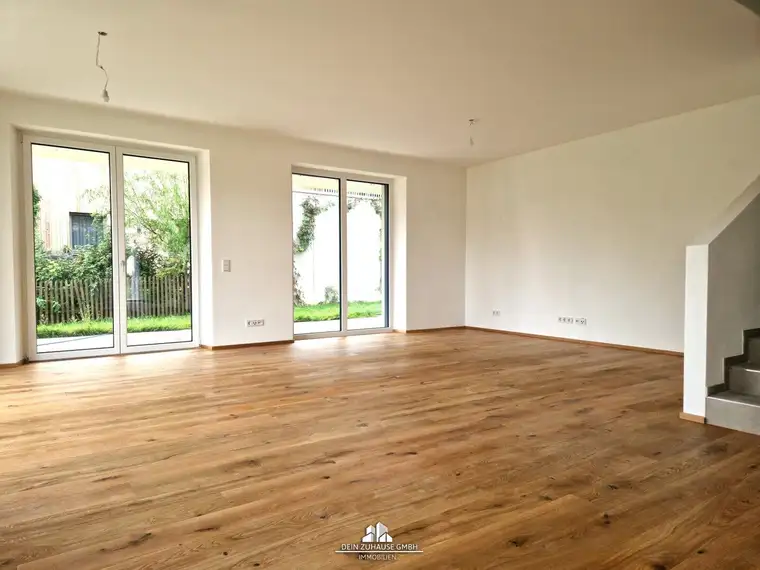 DEIN ZUHAUSE mit Blick auf Traunsee und Traunstein TOP B
