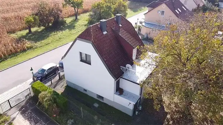 Einfamilienhaus mit grossen Grundstück in Trautmannsdorf zu verkaufen *439.000€*