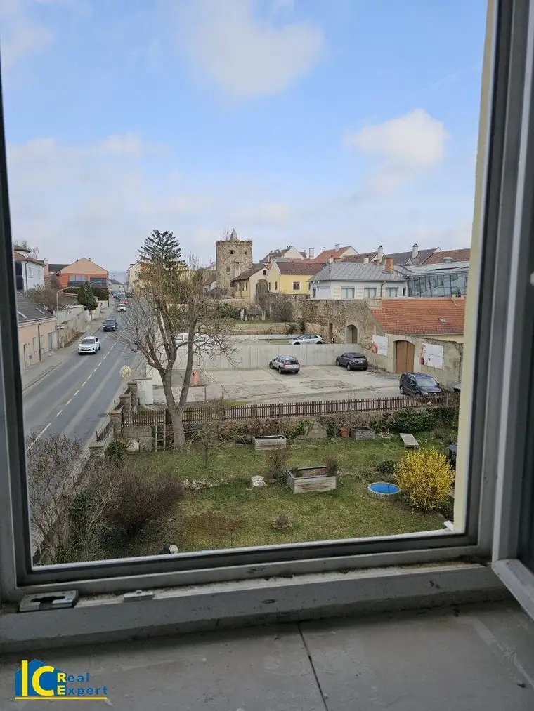 Wohnen am Park - helle, freundliche 2 Zimmer-Wohnung, zentraler Vorraum - vis à vis der Bezirkshauptmannschaft