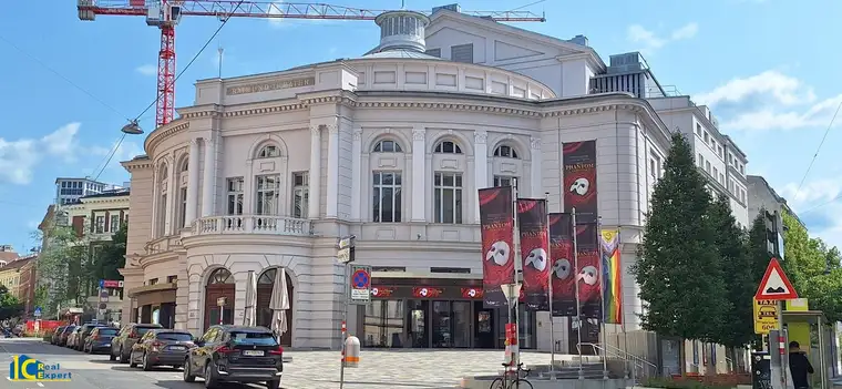 Großzügige Stadtwohnung im Biedermeierhaus, –schön, gepflegt und mit Garage!