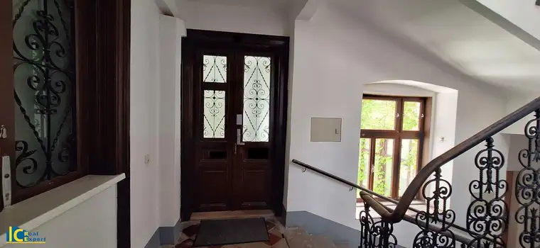 Urbanes Wohnen, Ruheoase 3 Zimmer Altbau 4.Stock ohne Lift