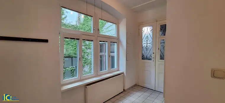 Urbanes Wohnen, Ruheoase 3 Zimmer Altbau 4.Stock ohne Lift