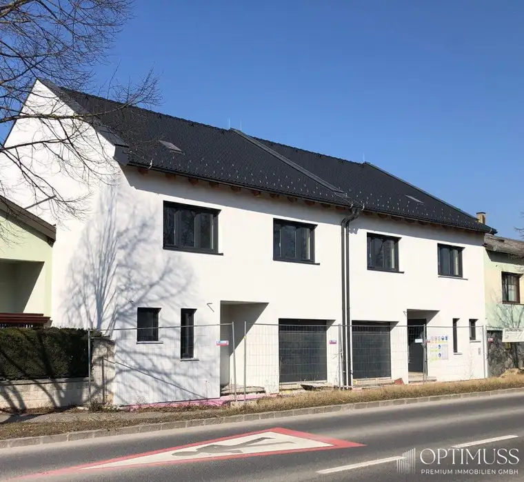 Doppelhaushälfte in Ruhelage nahe Parndorf zu erwerben!