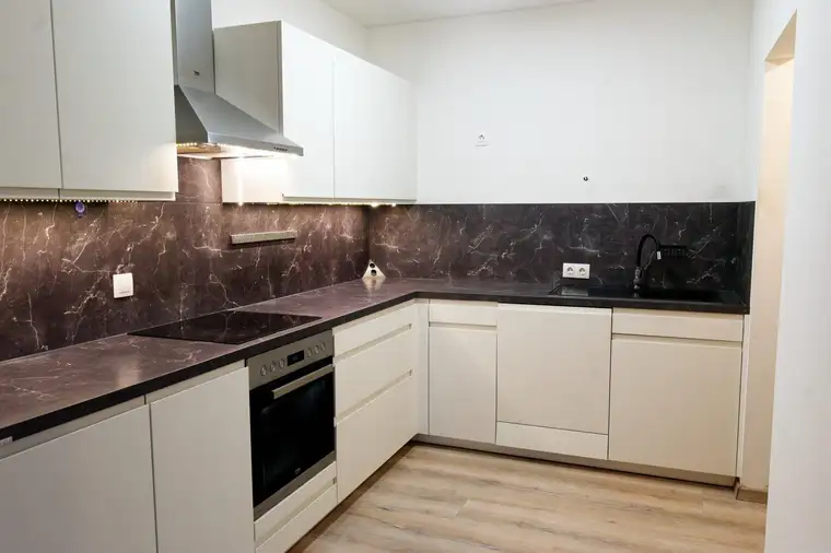Modernes Wohnen in ruhiger Lage: Gartenwohnung mit vielen Extras