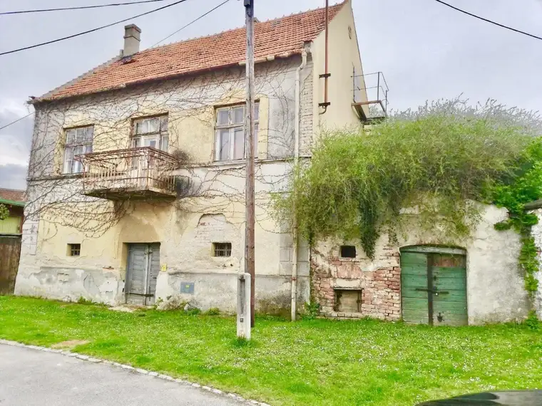 *** CHARMANTES BAUERNHAUS ***