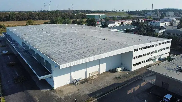 Logistikzentrum (Lager + Büro)