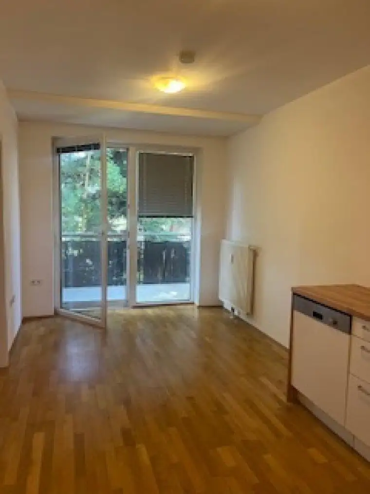Sehr komfortable 1-Zimmer-Wohnung, Wohnen/Essen/Kochen + 1 Schlafzimmer, mit Balkon in Graz St. Peter