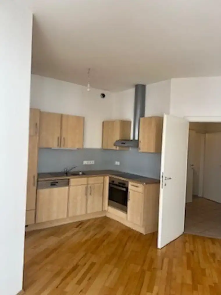 Moderne 2-Zimmer-Wohnung in Graz: gepflegt, zentral, mit Aufzug – Nähe Kunsthaus und Nähe Bad zur Sonne!