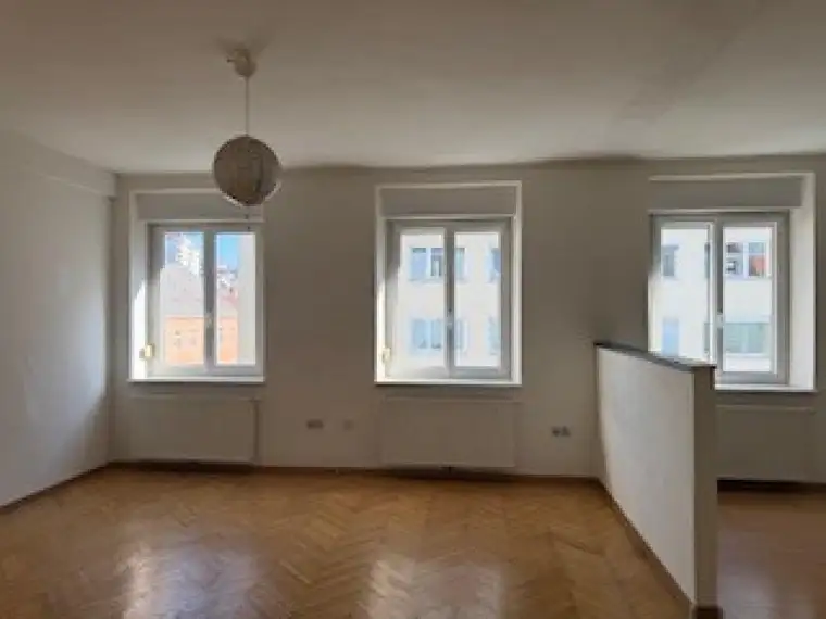 Moderne 2-Zimmer-Wohnung in Graz, 78m², mit Einbauküche und Aufzug, Miete €645,81!