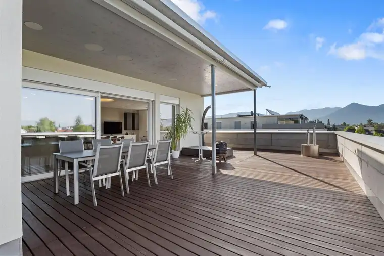 Penthouse-Flair mit über 100 m² Wohnfläche und über 90 m² Terrasse!