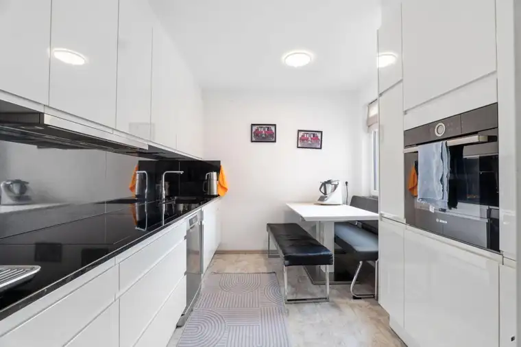 Zentrale 4-Zimmer Wohnung in Bregenz mit Balkon und Abstellplatz