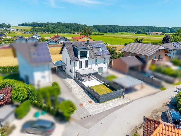 Marcel Loibl, RE/MAX Now