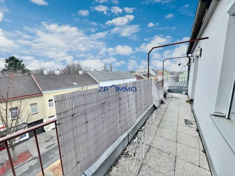 3 Zimmer-Wohnung mit 10 m² Terrasse - 4 Gehminuten zur Badnerbahn