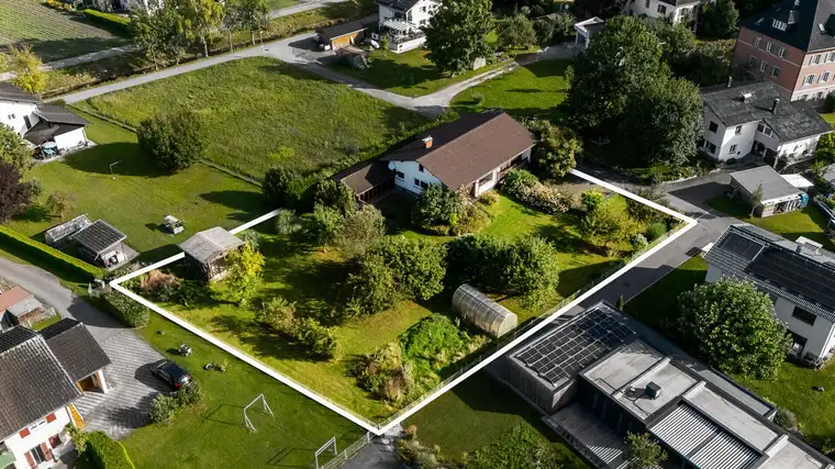 Exklusives Anwesen mit Sanierungspotenzial – gestalten Sie Ihr Traumhaus!