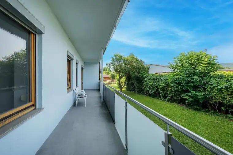 Dein neues Zuhause in Straßgang: Renovierte 2-Zimmer-Wohnung mit großem Balkon, Kellerraum &amp; Parkplatz