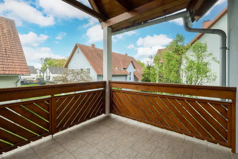 Dein gemütlicher Rückzugsort: 3-Zimmer-Wohnung mit Schwedenofen, Balkon &amp; Carport in Feldkirchen bei Graz