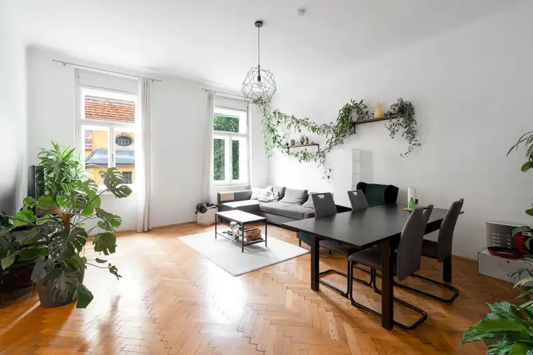 Geräumige 3-Zimmer-Wohnung mit Balkon, heller Einbauküche &amp; Kellerabteil in Graz Lend