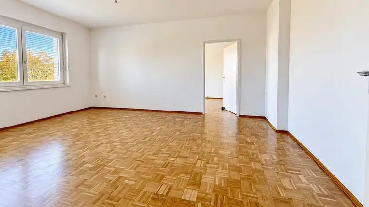 Helle 2-Zimmer-Wohnung mit Balkon in ruhiger Lage nahe dem LKH Graz