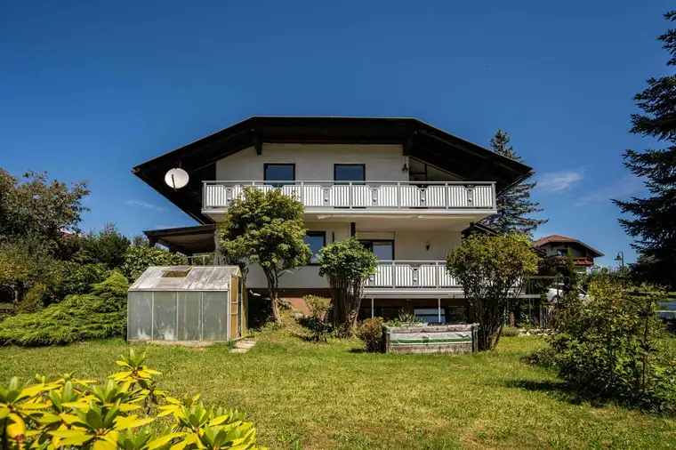 Großzügiges Ein-/Zweifamilienhaus in Velden am Wörthersee