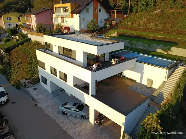 Modernes EFH Steyregg mit Linz-Blick