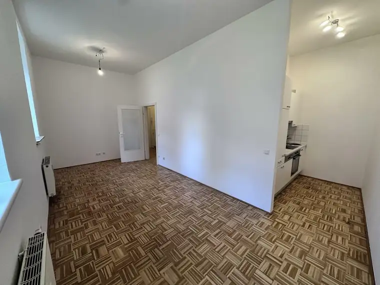 Hell erstrahlte 2-Zimmer-Mietwohnung!