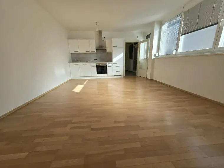 Leistbare 1-Zimmerwohnung - Nähe TU Inffeld! Ab sofort beziehbar!