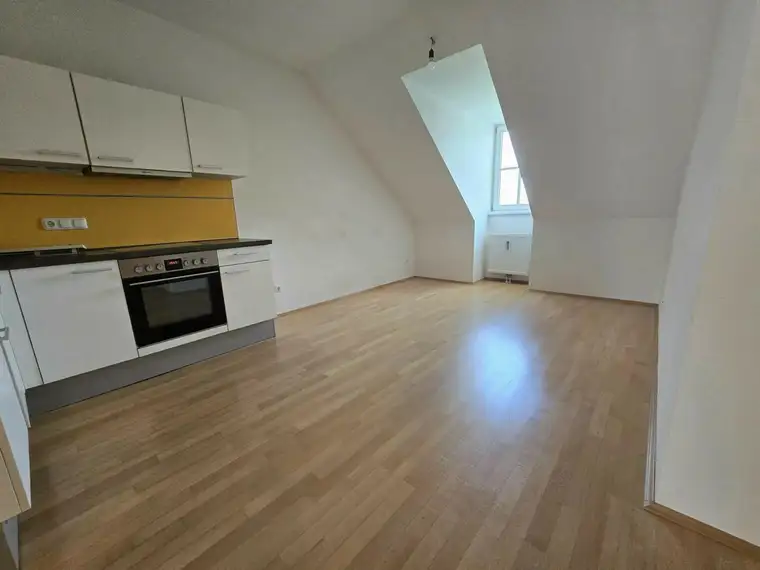 Stilvolle Dreizimmerwohnung - Eggenberg! Jetzt mieten!