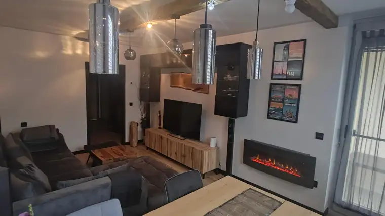 Vollständig renovierte 2-Zimmer-Erdgeschosswohnung