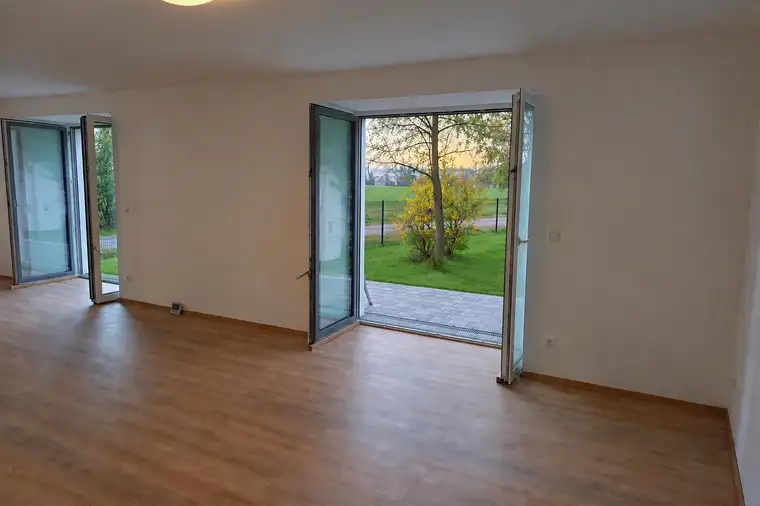 Wohnen wie im Haus: 112 m² Gartenwohnung mit Terrasse, Garten, eigenem Eingang und Garagenplatz – ideal für Familien und WG